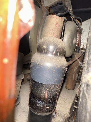 Lot 277 - EKCO (E. K. COLE LTD.), ART DECO RADIO