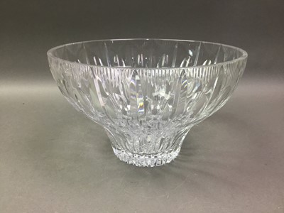 Lot 515 - MONART GLASS VASE AND A MONART BOWL