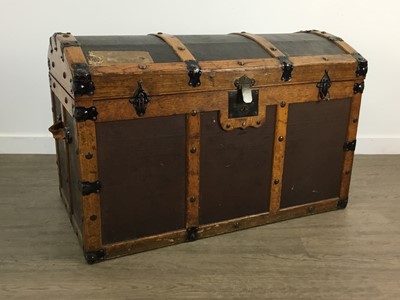 Lot 587 - DOME TOP TRUNK