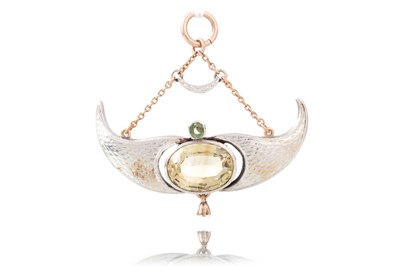 Lot 1164 - CITRINE AND PERIDOT PENDANT