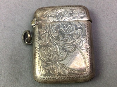 Lot 22 - GROUP OF SILVER ITEMS