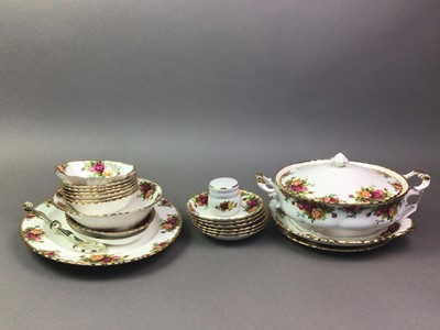 Lot 131 - ROYAL ALBERT 'OLD COUNTRY ROSES' PART TEA AND DINNER SET