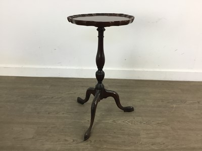 Lot 85 - MAHOGANY WINE TABLE