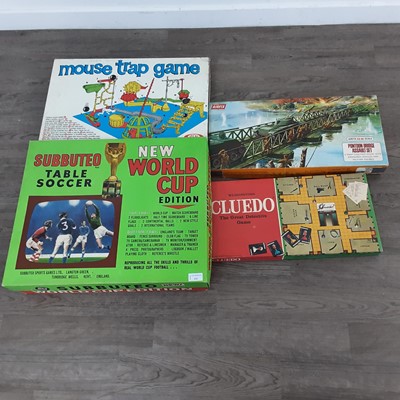 Lot 232 - COLLECTION OF VINTAGE GAMES