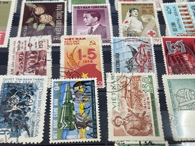 Lot 266 - GROUP OF VARIOUS STAMPS