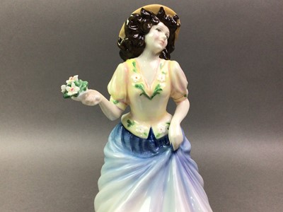 Lot 404 - GROUP OF ROYAL DOULTON FIGURES