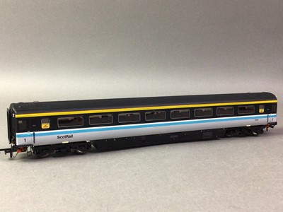 Lot 330 - MODEL RAILWAY, COLLECTION OF COACHES