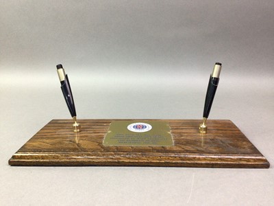 Lot 33 - MODERN DESK SET AND A BENTIMA CLOCK