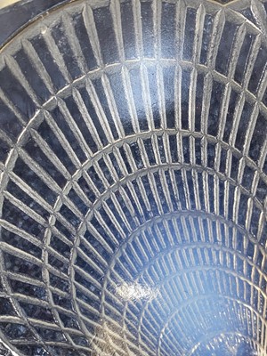 Lot 283 - RENE LALIQUE, 'COQUILLES' PATTERN OPALESCENT GLASS BOWL