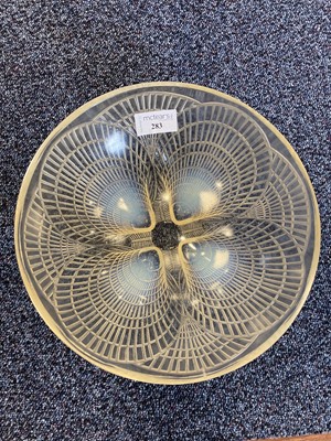 Lot 283 - RENE LALIQUE, 'COQUILLES' PATTERN OPALESCENT GLASS BOWL