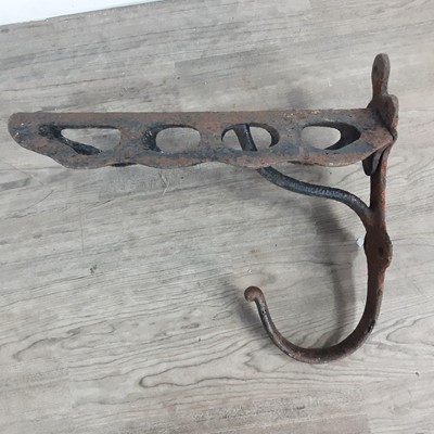 Lot 350 - METAL SADDLE RACK