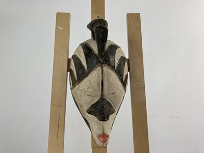 Lot 133 - FANG MASK