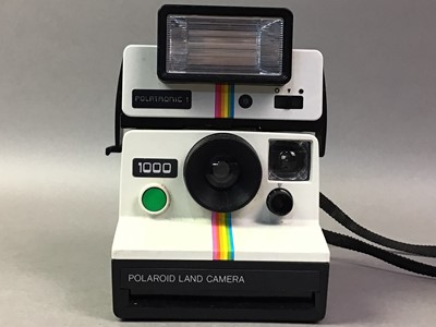 Lot 537 - POLAROID POLATRONIC 1000 LAND CAMERA