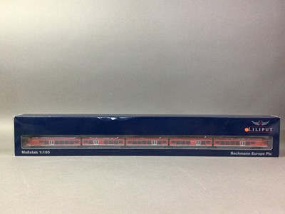 Lot 1071 - MODEL RAILWAY, LILIPUT N-GAUGE REGIONAL TRIEBWAGEN SET