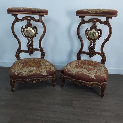 Lot 869 - NEAR PAIR OF FRENCH WALNUT PRIE-DIEU CHAIRS