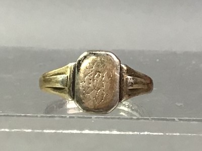 Lot 604 - COLLECTION OF COSTUME AND OTHER JEWELLERY