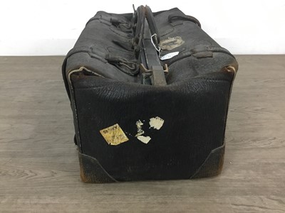 Lot 62 - GLADSTONE BAG