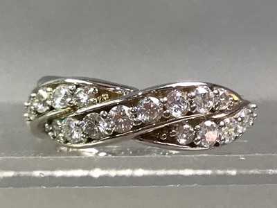 Lot 40 - COLLECTION OF RINGS