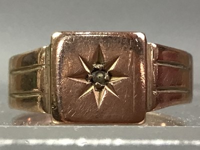 Lot 49 - DIAMOND SET SIGNET RING