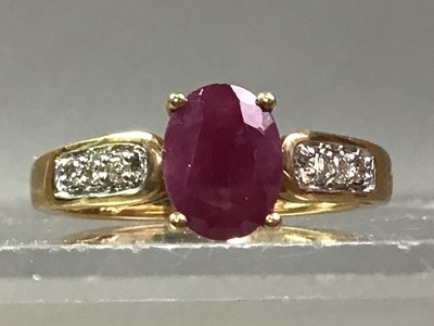 Lot 74 - RUBY AND DIAMOND RING