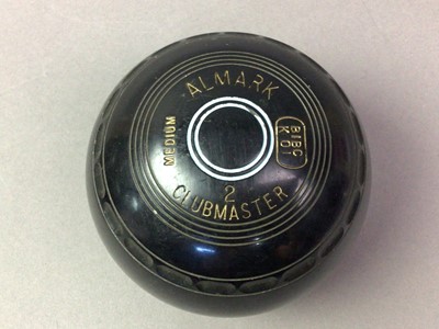 Lot 73 - ALMARK CLUBMASTER SET OF LAWN BOWLS