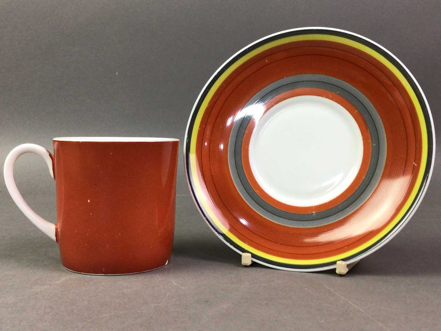 Lot 134 - SUSIE COOPER PART TEA SERVICE