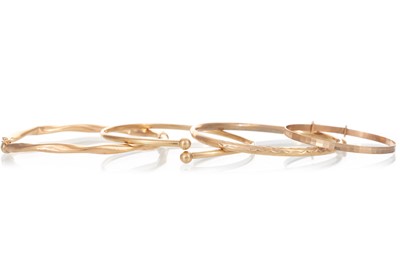 Lot 513 - COLLECTION OF GOLD BANGLES