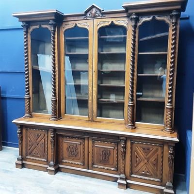 Lot 882 - VICTORIAN OAK LIBRARY BOOKCASE