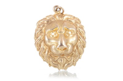 Lot 446 - LION PENDANT