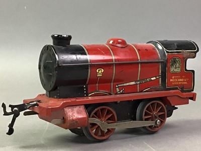 Lot 213 - HORNBY LOCOMOTIVE AND ROLLING STOCK