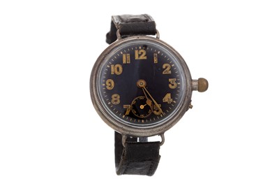 Lot 832 - TRENCH WATCH