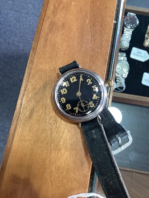 Lot 832 - TRENCH WATCH