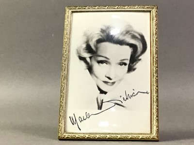 Lot 281 - MARLENE DIETRICH SIGNED PICTURE