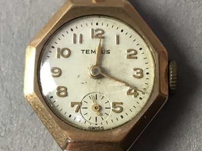 Lot 370 - TEMPUS, NINE CARAT YELLOW GOLD BRACELET WATCH