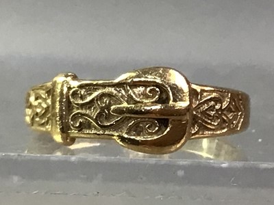 Lot 374 - SMALL NINE CARAT YELLOW GOLD RING