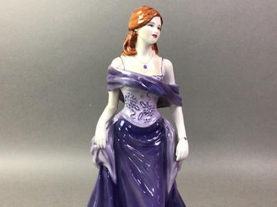 Lot 396 - ROYAL WORCESTER AND A LLADRO FIGURE