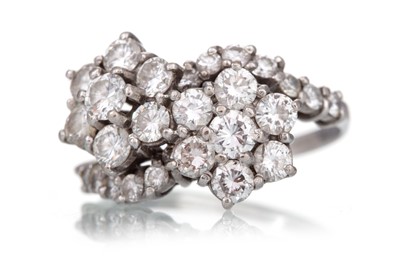 Lot 475 - DOUBLE DIAMOND FLOWER CLUSTER RING