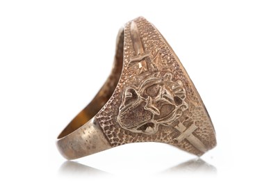 Lot 50 - VICTORIA SOVEREIGN RING