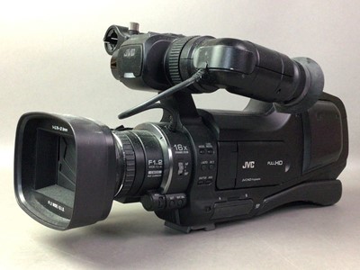 Lot 421 - VINTAGE JVC VIDEO CAMERA