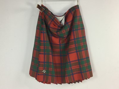 Lot 422 - HIGHLAND DRESS