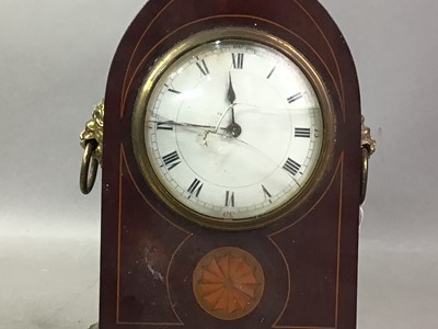 Lot 307 - MAHOGANY MANTEL CLOCK