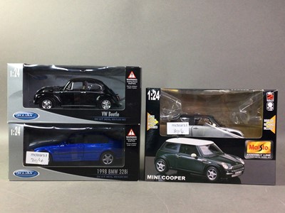 Lot 311 - MINICHAMPS MODEL OF A LONDON TAXI