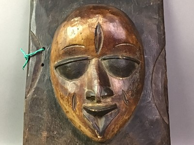 Lot 172 - CHOKWE MASK PLAQUE