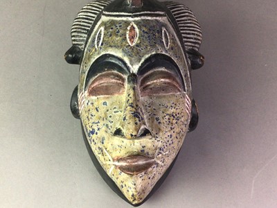 Lot 177 - ZAOULI DANCE GOURO MASK