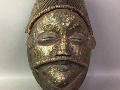 Lot 182 - PUNU MASK