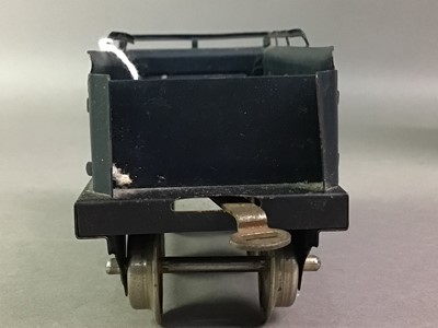 Lot 520 - HORNBY TIN PLATE TRAIN