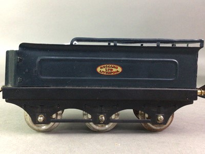 Lot 520 - HORNBY TIN PLATE TRAIN