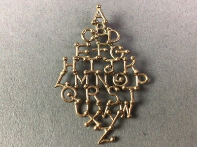 Lot 556 - ALPHABET PENDANT