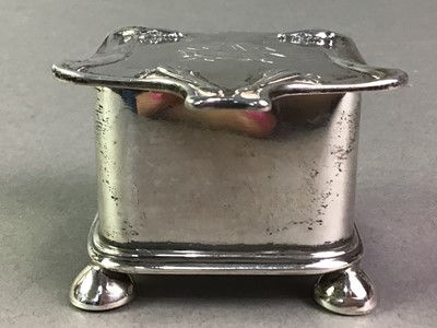 Lot 9 - EDWARDIAN ART NOUVEAU SILVER TRINKET BOX