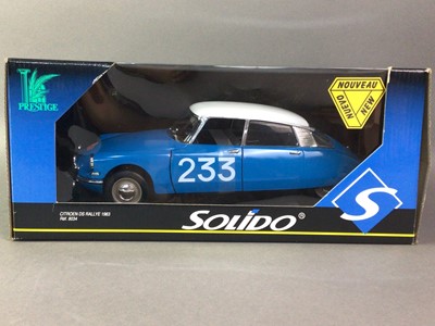 Lot 39 - COLLECTION OF MODEL CARS